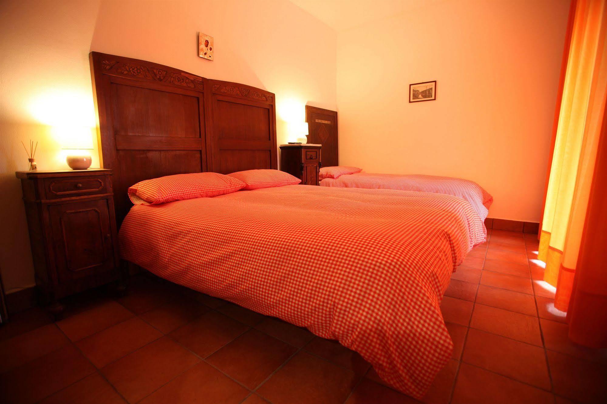 Casale Poggio Del Tiglio Country house Viagrande